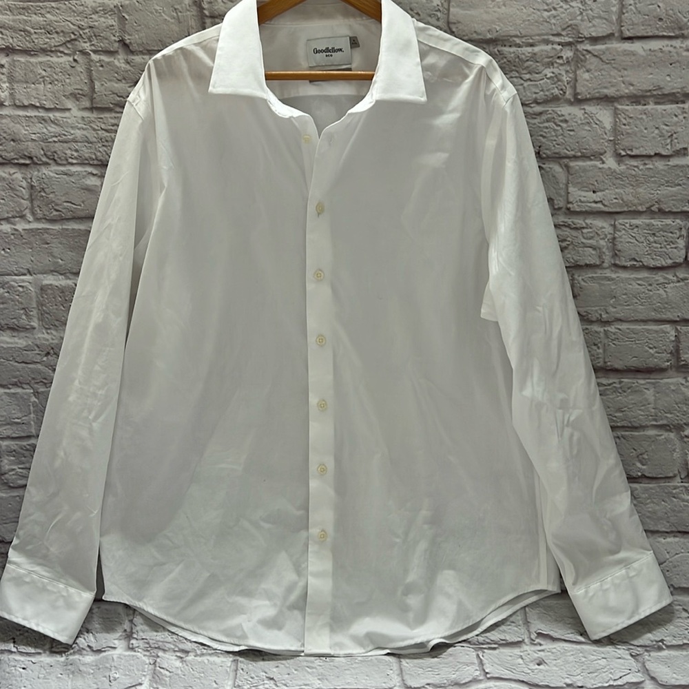 Men’s standard white button down dress shirt